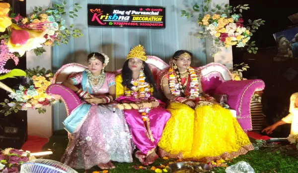 टांडा में श्रीकृष्ण की बाल लीलाओं का रंग, रातभर निकली शोभायात्रा